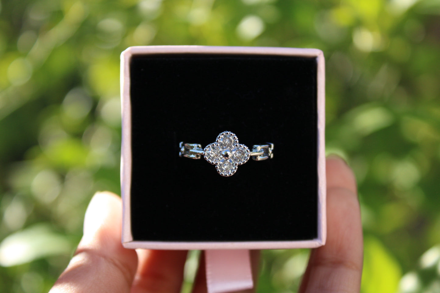 Clear Clover Adjustable Ring Gold