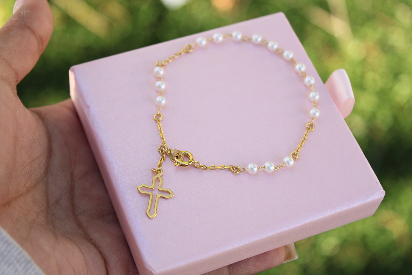 Pearl Bracelet with Cross