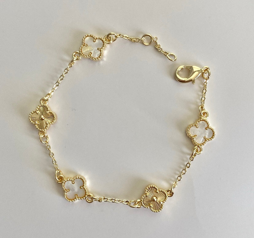 Clover bracelet