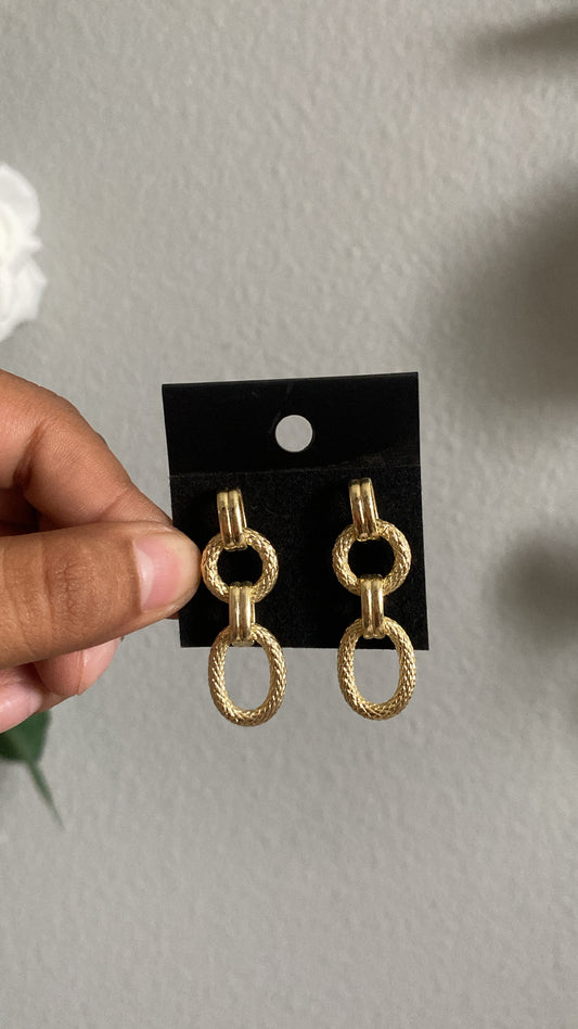 Dangly earring