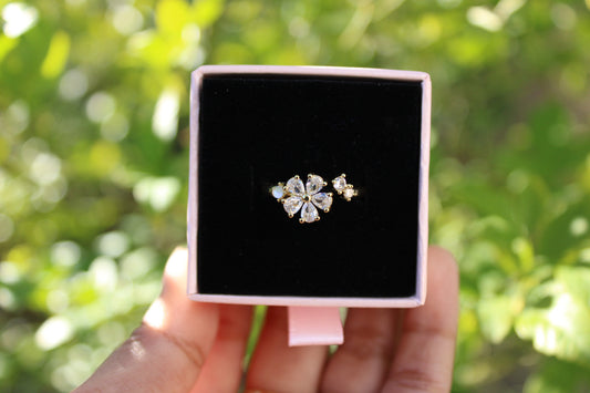 Clear Flower Adjustable Ring Gold