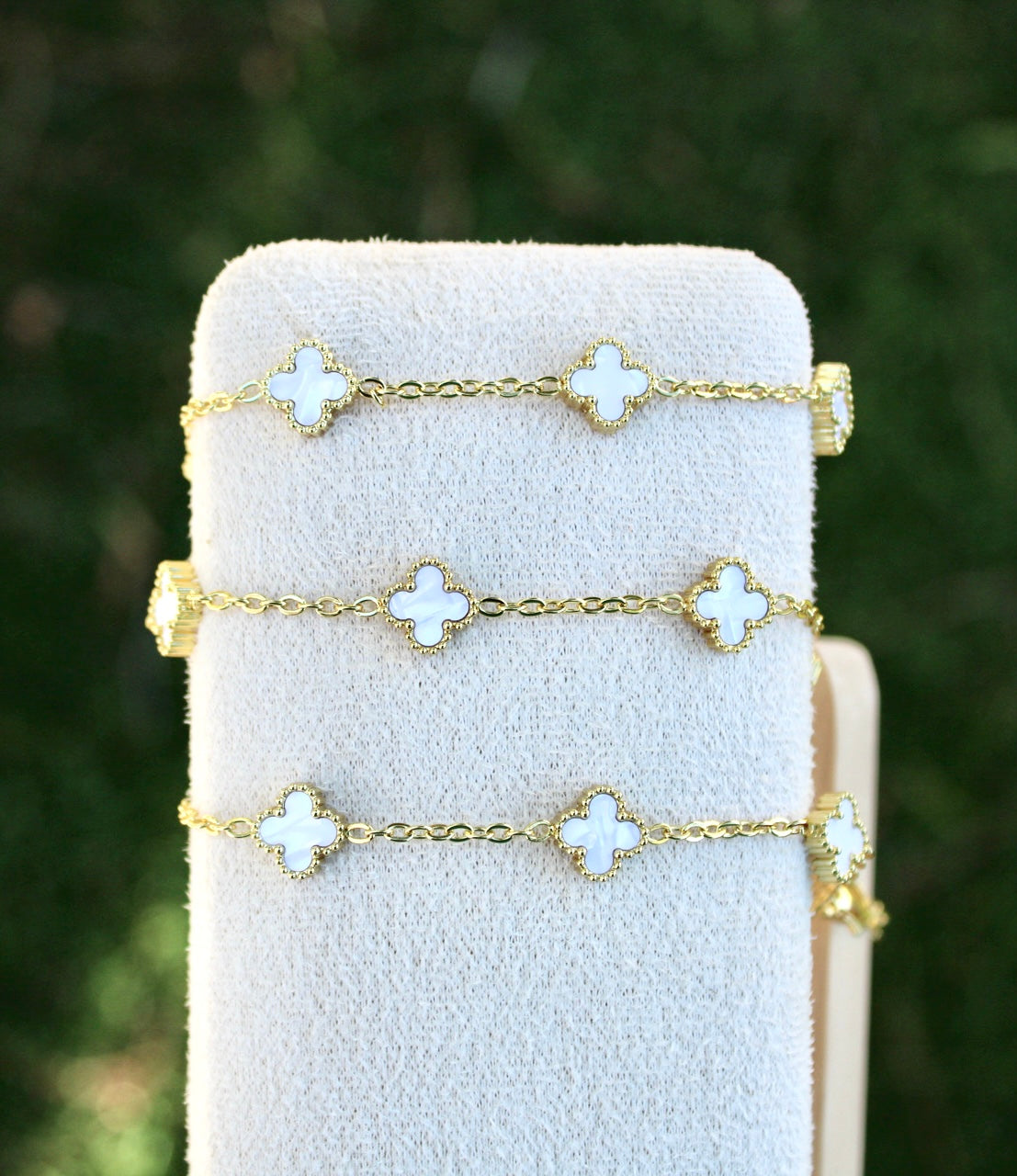 White Mini Four Clover Bracelet